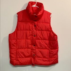 Old navy brand Womens salmon colored Puffer Vest size:XXL